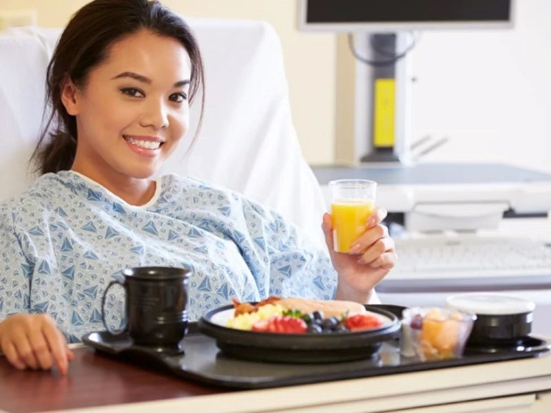 Dinh dưỡng có vai trò quan trọng trong giai đoạn hồi phục sức khỏe sau phẫu thuật