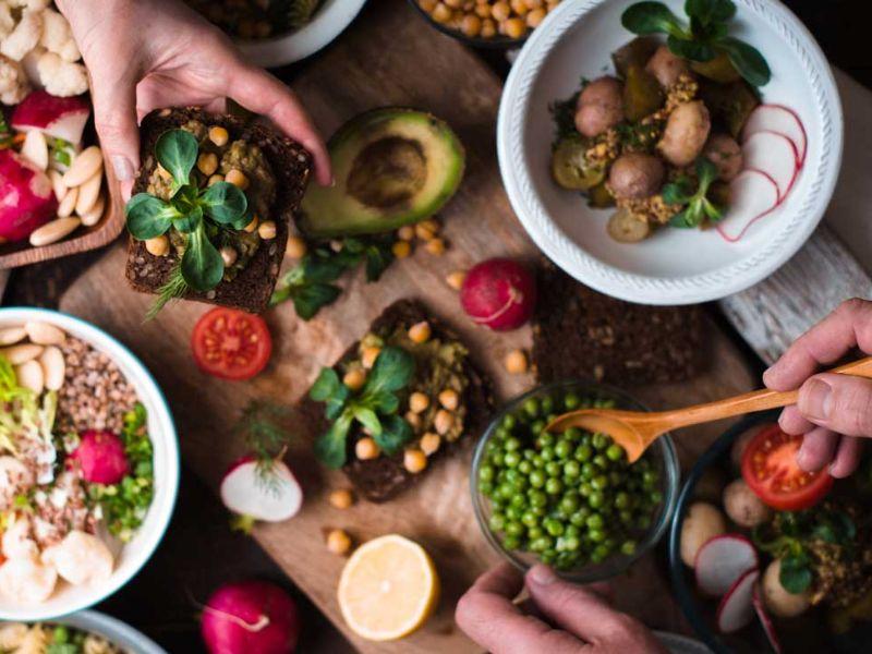 Bệnh nhân ung thư dạ dày giai đoạn cuối nên ăn gì