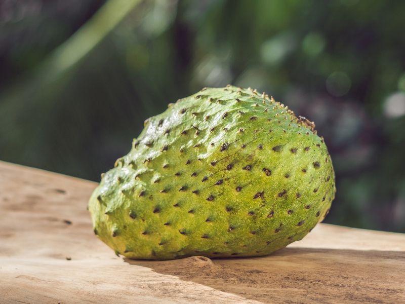 Bệnh nhân ung thư dạ dày nên bổ sung thêm mãng cầu